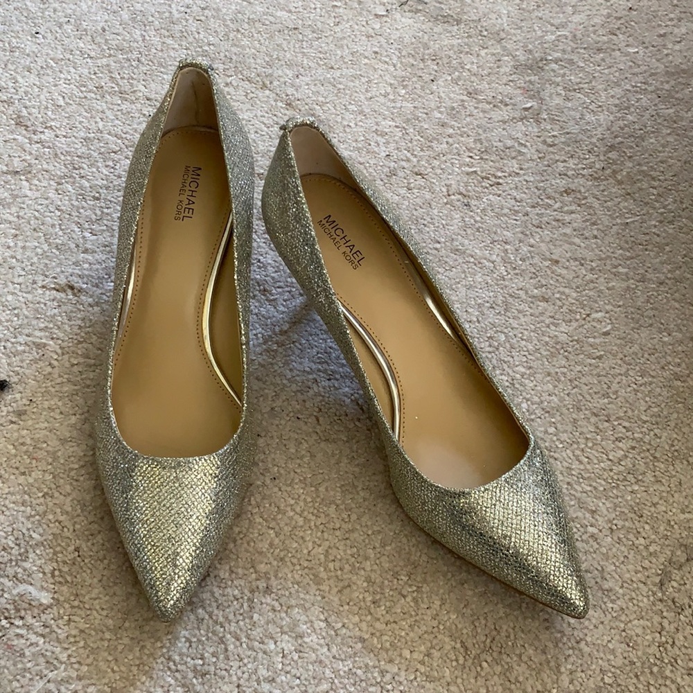 Michael Kors gold kitten heels